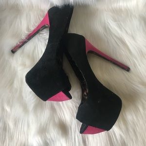 Betsey Johnson Baamm High Heels Pink with Black